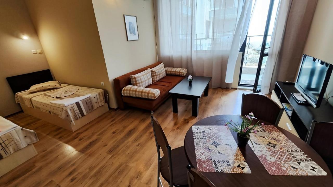 Europroperties Yalta Apartments Golden Sands Esterno foto