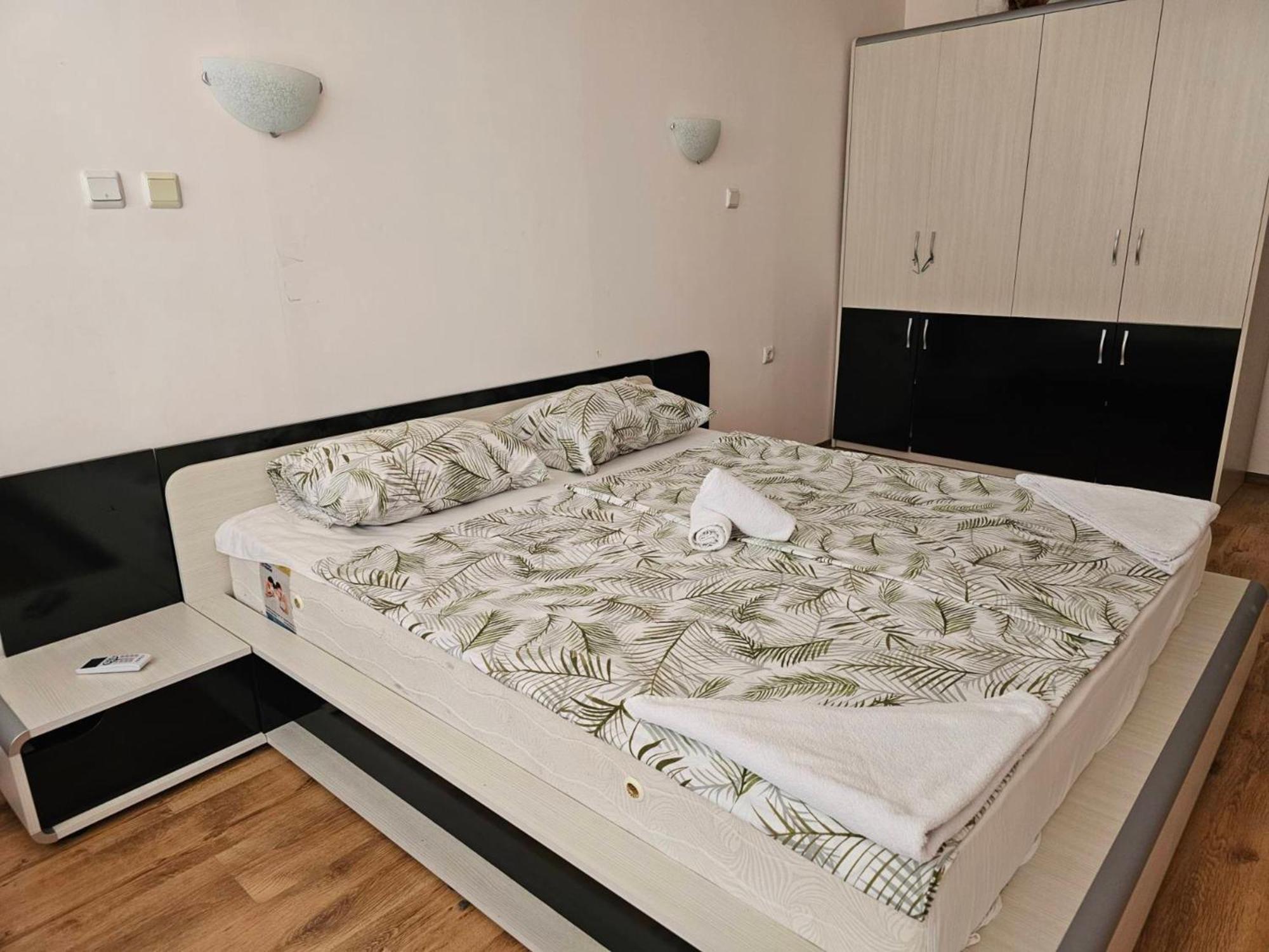 Europroperties Yalta Apartments Golden Sands Esterno foto