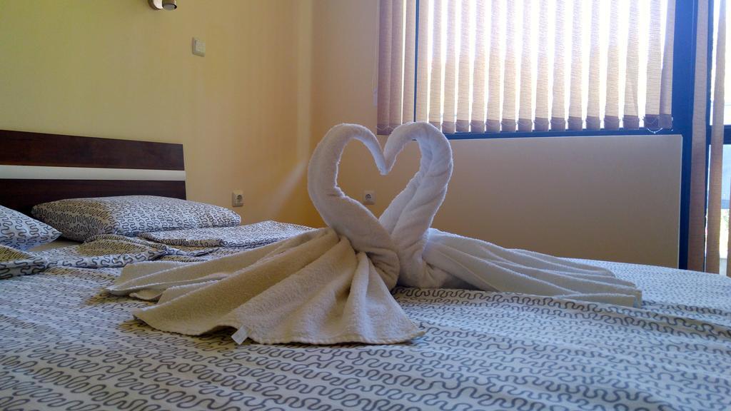 Europroperties Yalta Apartments Golden Sands Esterno foto